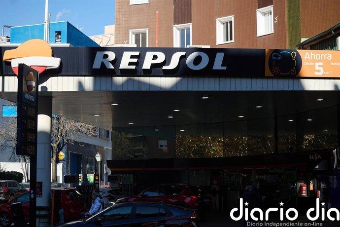 Repsol amplía hasta el 3 de mayo sus descuentos para clientes particulares y transportistas