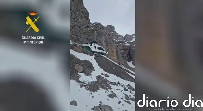 Rescatados dos montañeros en una zona de difícil acceso en un paraje de Picos de Europa en León