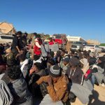 Rescatados más de 400 migrantes a bordo de diez embarcaciones frente a las costas de Libia