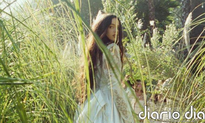 Rosalía publica 'Lux' al completo en digital: suma 'Focu 'Ranni', 'Novia Robot' y 'Jeanne'