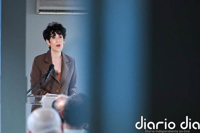 Saiz dice que el concepto de 'prioridad nacional' de PP y Vox es "siniestro" e "inconstitucional"