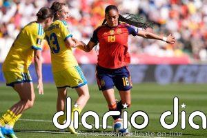 Salma Paralluelo: "Me hubiera gustado salir con un gol"