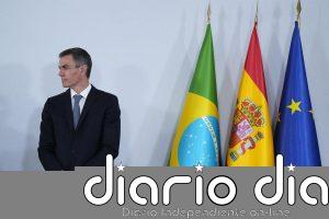 Sánchez carga contra el pacto PP-Vox que "traiciona" a Extremadura como tierra de migrantes y frena su desarrollo