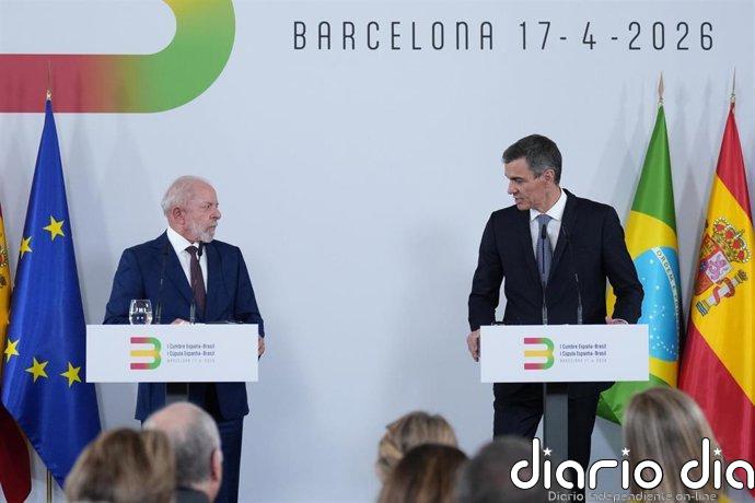 Sánchez dice que estará "encantado" de verse con Machado cuando así lo desee la líder opositora venezolana