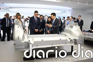 Sánchez se reúne con empresarios chinos de la automoción, renovables y baterías para generar más empleo en España