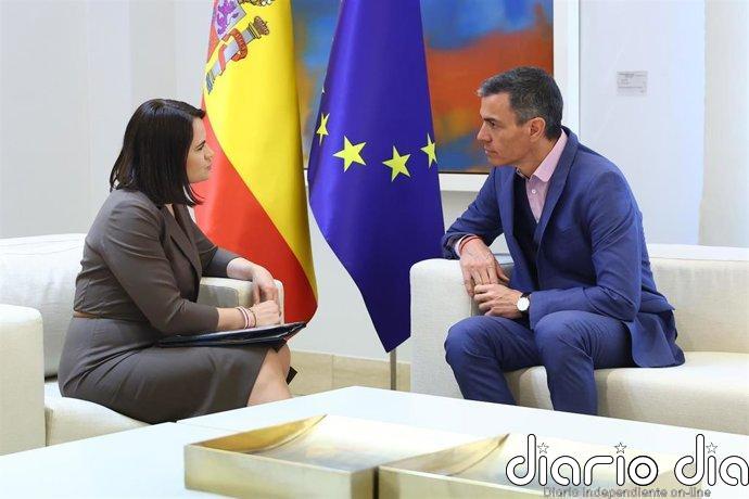 Sánchez traslada su apoyo a la líder opositora en Bielorrusia y destaca su "incansable lucha frente a la represión"