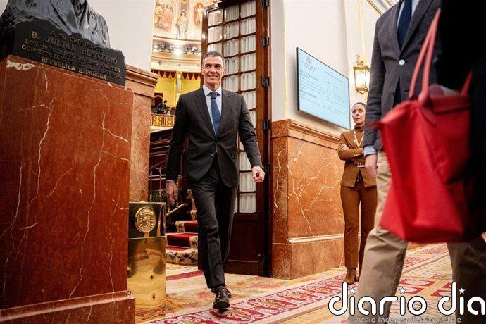 Sánchez vuelve a someterse al control del Congreso, tras su viaje a China y con su esposa procesada
