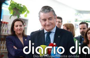 Sanz afirma, ante la demanda de una afectada por los cribados de cáncer de mama, que su "prioridad son las mujeres"