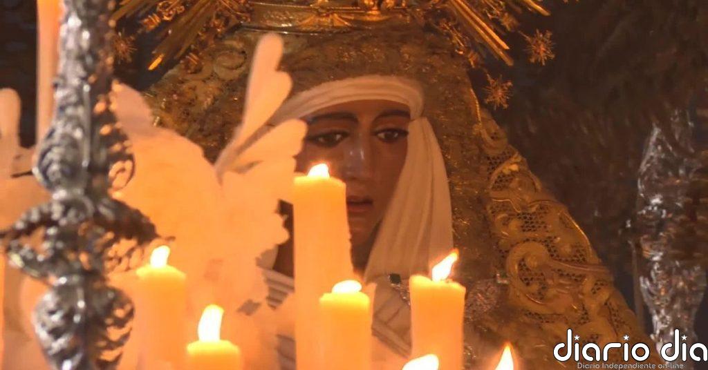 Sevilla vive su momento álgido de la Semana Santa con la Madrugá