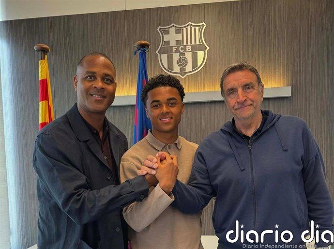 Shane Kluivert renueva con el FC Barcelona hasta 2028