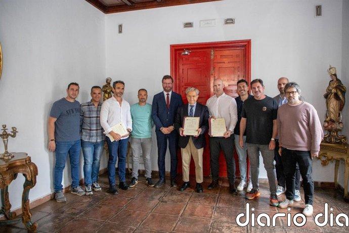 Sindicatos califican de "histórico" el acuerdo entre bomberos y Diputación de Córdoba para mejorar condiciones laborales