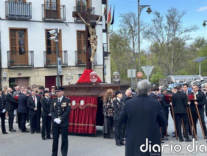 Solemnidad en el centro de Logroño ante el traslado del Santo Cristo de las Ánimas