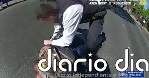 “¡Suelta el cuchillo!” Impactantes imágenes de la detención tras el ataque a una sinagoga en Londres