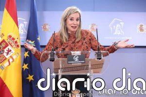 Sumar duda si abstenerse ante la ley de Junts contra el burka como gesto para salvar el decreto de vivienda