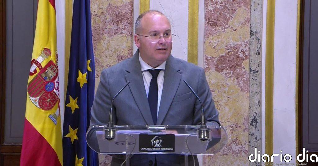 Tellado tacha a Sánchez de “capo” de una “banda de saqueadores”