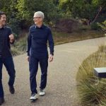 Tim Cook traslada su entusiasmo por su nuevo rol en Apple y John Ternus avanza novedades en IA para "cambiar el mundo"