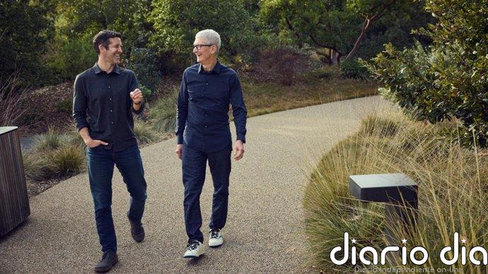 Tim Cook traslada su entusiasmo por su nuevo rol en Apple y John Ternus avanza novedades en IA para "cambiar el mundo"