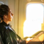 Tips de experta para proteger nuestra piel antes y después de volar: "La cabina es un desierto con humedad"