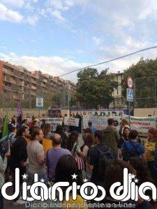 Trabajadores de institutos de L'Hospitalet (Barcelona) critican la presencia de Mossos en centros