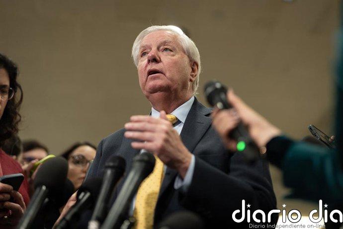 Tres senadores republicanos proponen la construcción del salón de baile reclamado por Trump