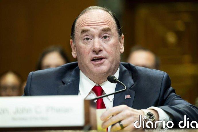 Trump alega que el exsecretario de la Marina "tuvo conflictos" en el Pentágono