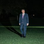 Trump confirma la llegada este próximo lunes de los negociadores de EEUU a Pakistán