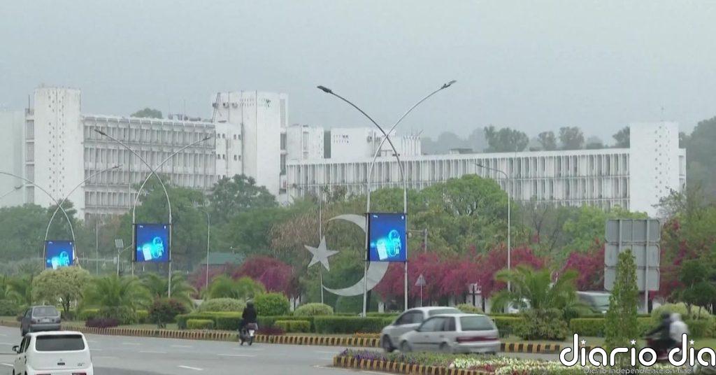 Trump vuelve a la carga y afirma que sus tropas permanecerán en la zona hasta que se cumpla el acuerdo