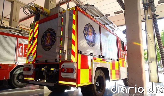 Un afectado por humo y una veintena de desalojados tras el incendio de una vivienda en Villacarrillo (Jaén)