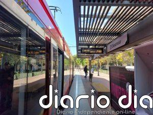 Un camión se engancha con una catenaria y obliga a cortar la L6 al completo y parte de la L4 de Metrovalencia