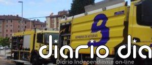 Un incendio en Blimea calcina una habitación y afecta al resto de la casa