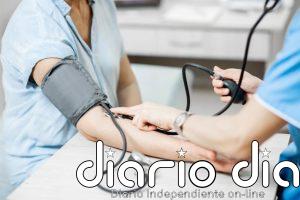 Un nuevo método para controlar la hipertensión logra evitar ictus y muertes: así funciona el sistema que ya salva vidas
