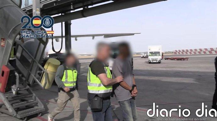 Una jueza ordena el ingreso en prisión del profesor gallego extraditado desde Cuba por agresión sexual a una alumna