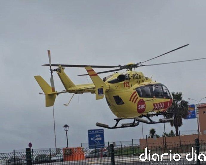 Una niña de doce años herida grave al caer desde unos cuatro metros en el Charco de los Azulejos (Gran Canaria)