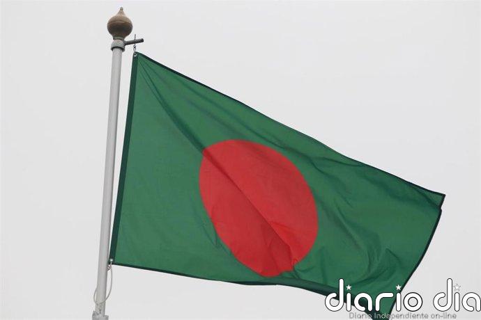 Una turba mata a golpes al responsable de un santuario en Bangladesh tras acusaciones de blasfemia