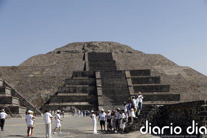 Una turista canadiense y un tirador mexicano muertos en un tiroteo en la pirámide de Teotihuacán (México)
