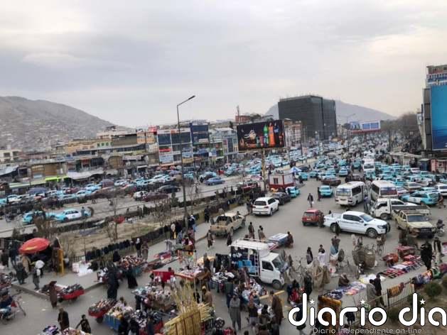 Una universidad en línea da una mano a las mujeres afganas excluidas de la educación