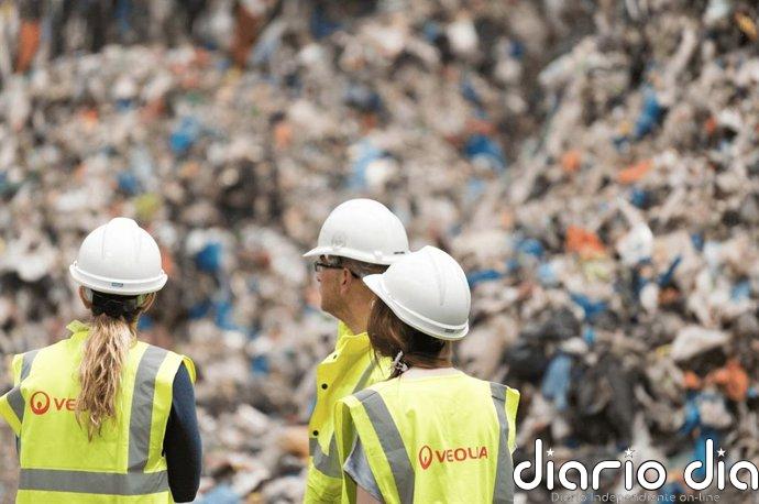 Veolia impulsa una guía para fomentar el uso de plástico reciclado en las administraciones públicas