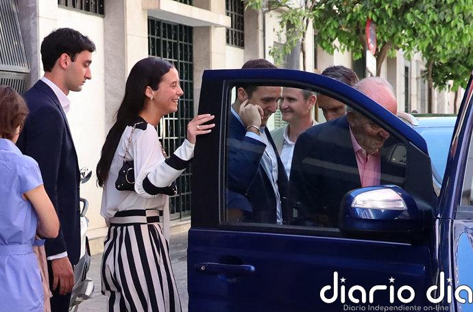Victoria Federica sufre un tropiezo en su reencuentro con Don Juan Carlos y Jorge Navalpotro en Sevilla