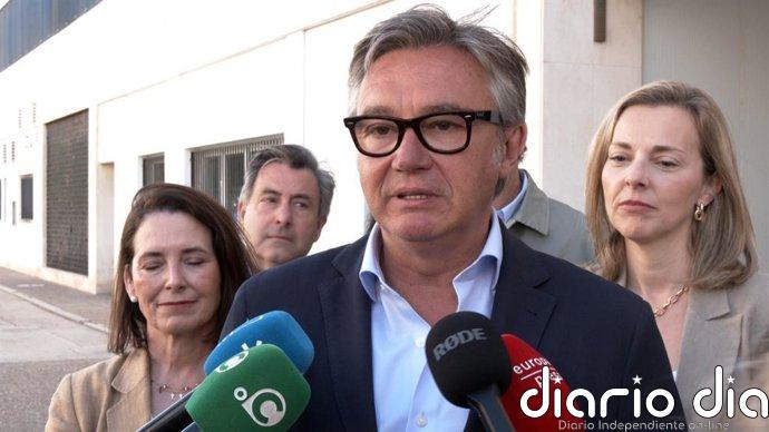 Vox critica el "colapso" sanitario en Andalucía y afirma que más de un millón de andaluces están en lista de espera