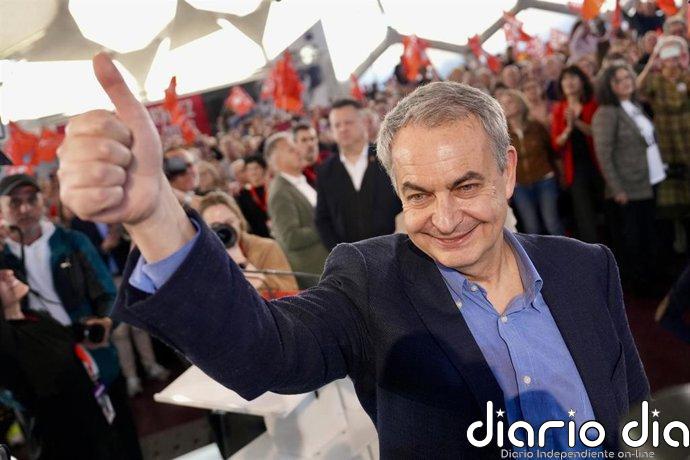 Zapatero afea a Machado no verse con Sánchez y a quienes le insultaron en Sol les recuerda: están aquí por su Gobierno
