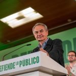 Zapatero reivindica la "convicción y dignidad" de Montero para liderar Andalucía frente a la política "de performance"