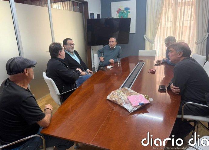 Zapico defiende la inversión de 20 millones en nueva zona residencial de El Puente, en Langreo