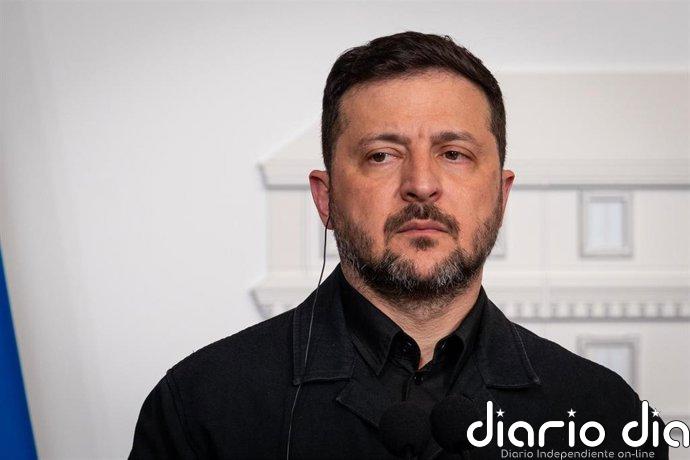 Zelenski rechaza ceder territorio en el Donbás y acusa de "irresponsables" a dirigentes de EEUU