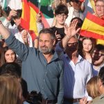 Abascal dice que Juanma Moreno ha decidido "aplicar el método Rajoy, no cambiar la herencia del PSOE"