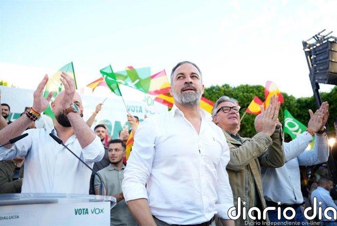 Abascal vuelve a pedir al PP una moción de censura para "retratar" a "la mafia" de Sánchez, "el 1 de todas las tramas"