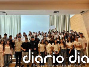 Alumnos del IES Sineu ganan el Premio Ibemprènjove con un proyecto que mejora el bienestar de jóvenes hospitalizados