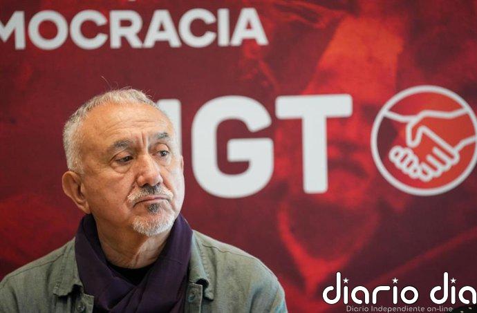 Álvarez (UGT) pide agotar la legislatura aunque la situación política sea "una cloaca insoportable"