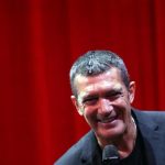 Antonio Banderas niega estar arruinado por la gestión del Teatro Soho CaixaBank: "Estoy a tope y amenazantemente feliz"