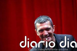 Antonio Banderas niega estar arruinado por la gestión del Teatro Soho CaixaBank: "Estoy a tope y amenazantemente feliz"