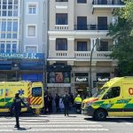 Atropelladas tres mujeres por un coche que perdió el control frente al Ayuntamiento de Santander